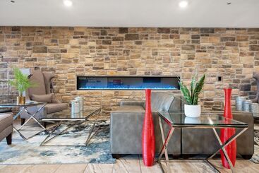Cobblestone Hotel & Suites   Austin