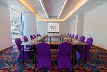 Fox Hotel Jayapura