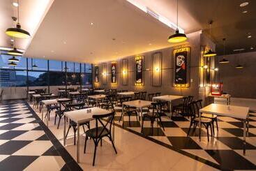 Fox Hotel Jayapura