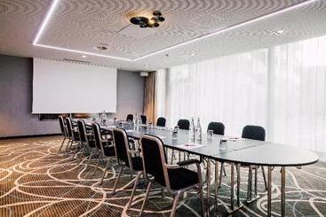 Leonardo Hotel Zurich Airport