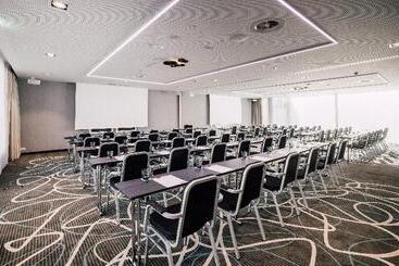 Leonardo Hotel Zurich Airport