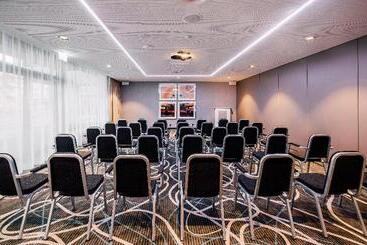 Leonardo Hotel Zurich Airport