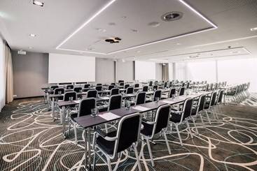Leonardo Hotel Zurich Airport