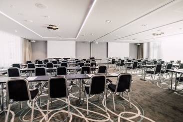 Leonardo Hotel Zurich Airport