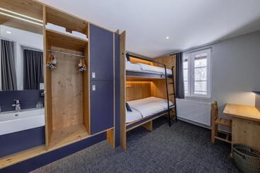 هتل Villars Lodge