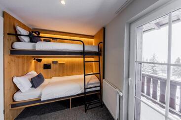هتل Villars Lodge