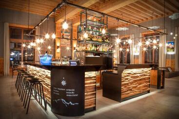 هتل Villars Lodge