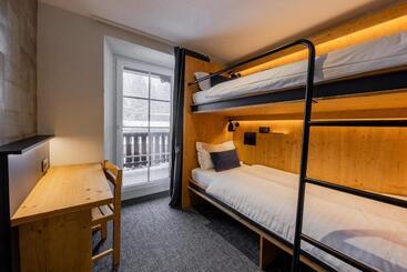 هتل Villars Lodge