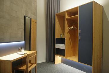 هتل Villars Lodge