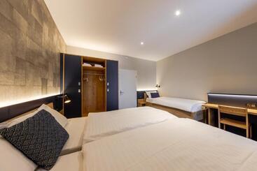 هتل Villars Lodge