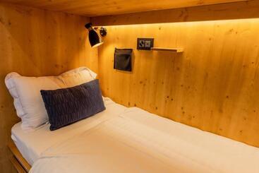 هتل Villars Lodge