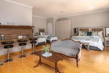 پانسیون Opstal Gastehuis