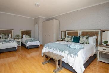 پانسیون Opstal Gastehuis