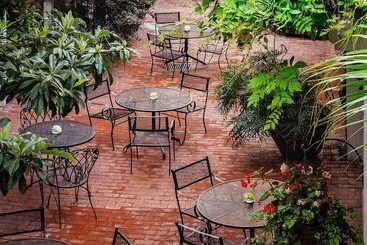 تختخواب و صبحانه Elliott House Inn