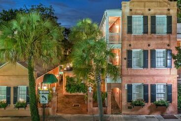 تختخواب و صبحانه Elliott House Inn