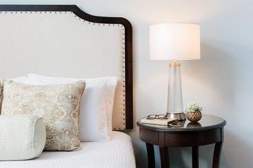 تختخواب و صبحانه Elliott House Inn