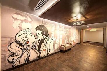 El Cortez Hotel And Casino   21 And Over