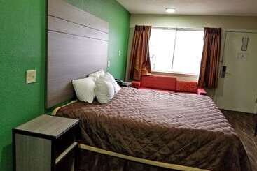 هتل Americas Best Value Inn Alexandria