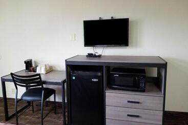 هتل Americas Best Value Inn Alexandria