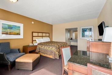 בית מלון כפרי Americas Best Value Inn Cookeville