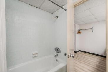 Отель Extended Stay Suites Cookeville   Tennessee Tech