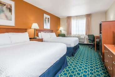 هتل Baymont By Wyndham Santa Fe