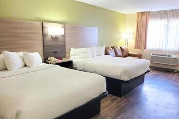 هتل Baymont By Wyndham Santa Fe