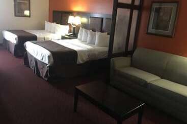 هتل Best Western Plus Lubbock Windsor Inn