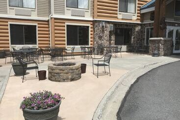 هتل Clubhouse Inn