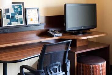 هتل Country Inn & Suites By Radisson, Phoenix Airport, Az