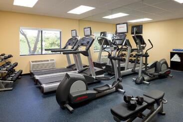 هتل Country Inn & Suites By Radisson, Phoenix Airport, Az