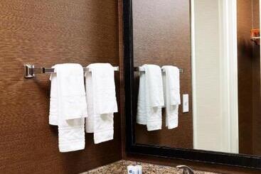 هتل Country Inn & Suites By Radisson, Phoenix Airport, Az