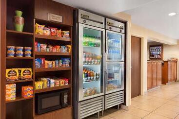 هتل Country Inn & Suites By Radisson, Phoenix Airport, Az