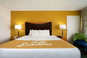 هتل Days Inn By Wyndham Absecon Atlantic City Area