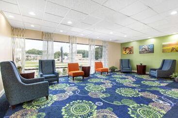 هتل Days Inn By Wyndham Absecon Atlantic City Area