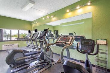 هتل Days Inn By Wyndham Absecon Atlantic City Area