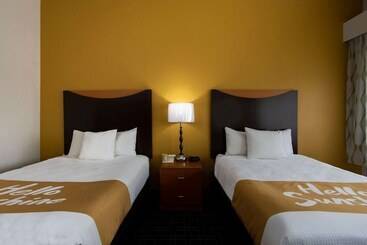 هتل Days Inn By Wyndham Absecon Atlantic City Area