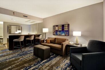 Отель Embassy Suites Charleston