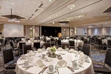 Отель Embassy Suites Charleston