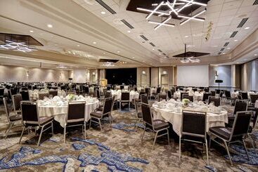 Отель Embassy Suites Charleston