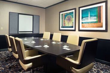 هتل Embassy Suites By Hilton Houston Near The Galleria