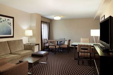هتل Embassy Suites By Hilton Houston Near The Galleria