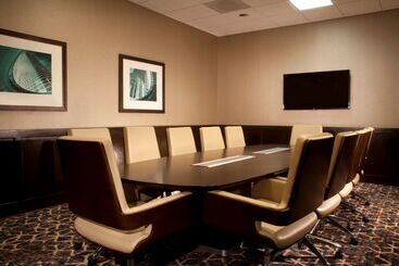هتل Embassy Suites By Hilton Houston Near The Galleria