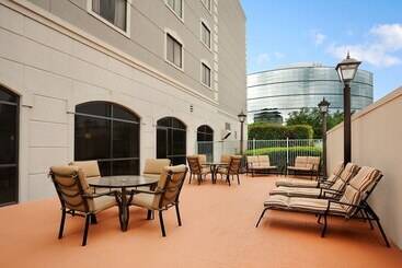 هتل Embassy Suites By Hilton Houston Near The Galleria
