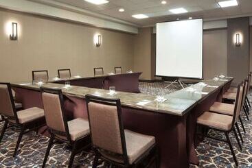 هتل Embassy Suites By Hilton Houston Near The Galleria