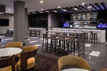 هتل Embassy Suites By Hilton Las Vegas
