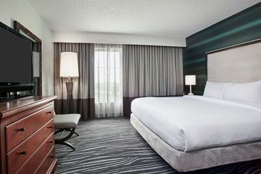هتل Embassy Suites By Hilton Orlando Airport