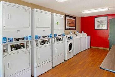 هتل Extended Stay America Select Suites  Durham  University