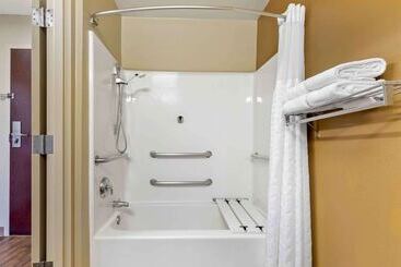 هتل Extended Stay America Select Suites  Durham  University