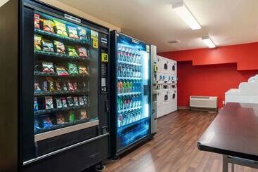 هتل Sonesta Simply Suites Lafayette Airport